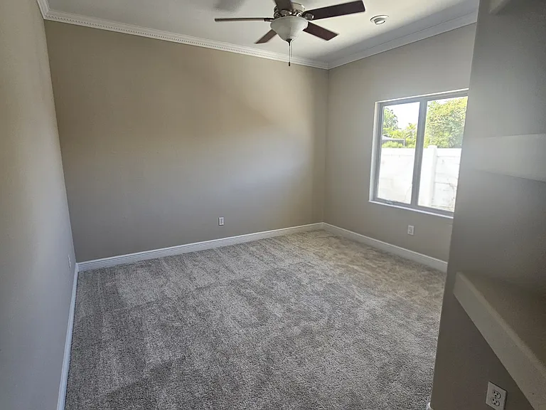 244 SE 20th Ct — Photo 28