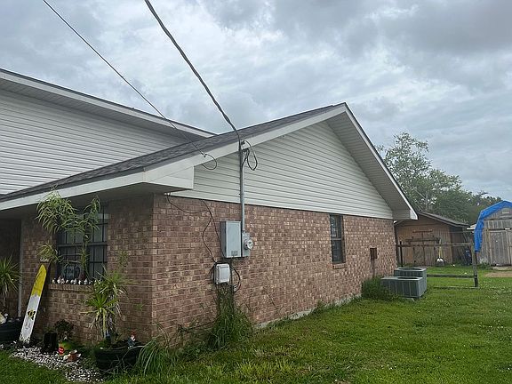 5th image of 513 Oakwood Dr