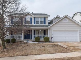 326 Summer Top Ln, Fenton, MO