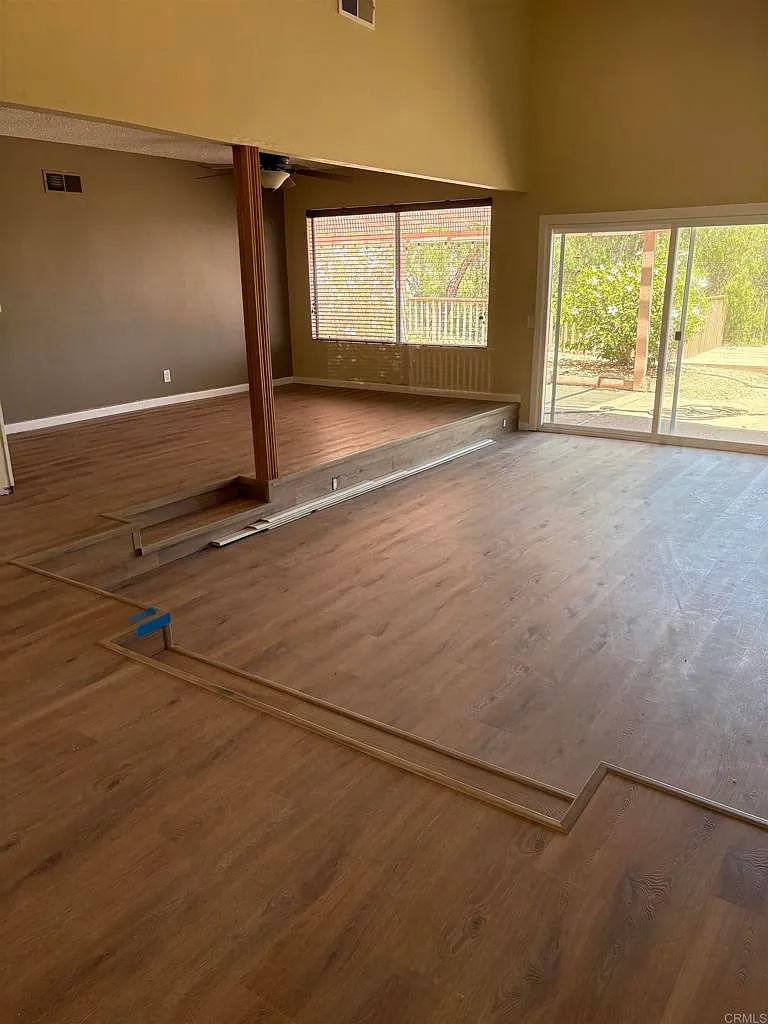 4 bed, 2367 sqft, $5,600 — Photo 3