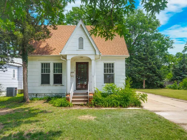 736 S Volutsia Ave, Wichita, KS 67211