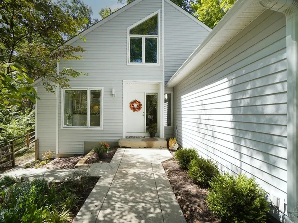 10275 Pendery Dr, Cincinnati, OH 45242