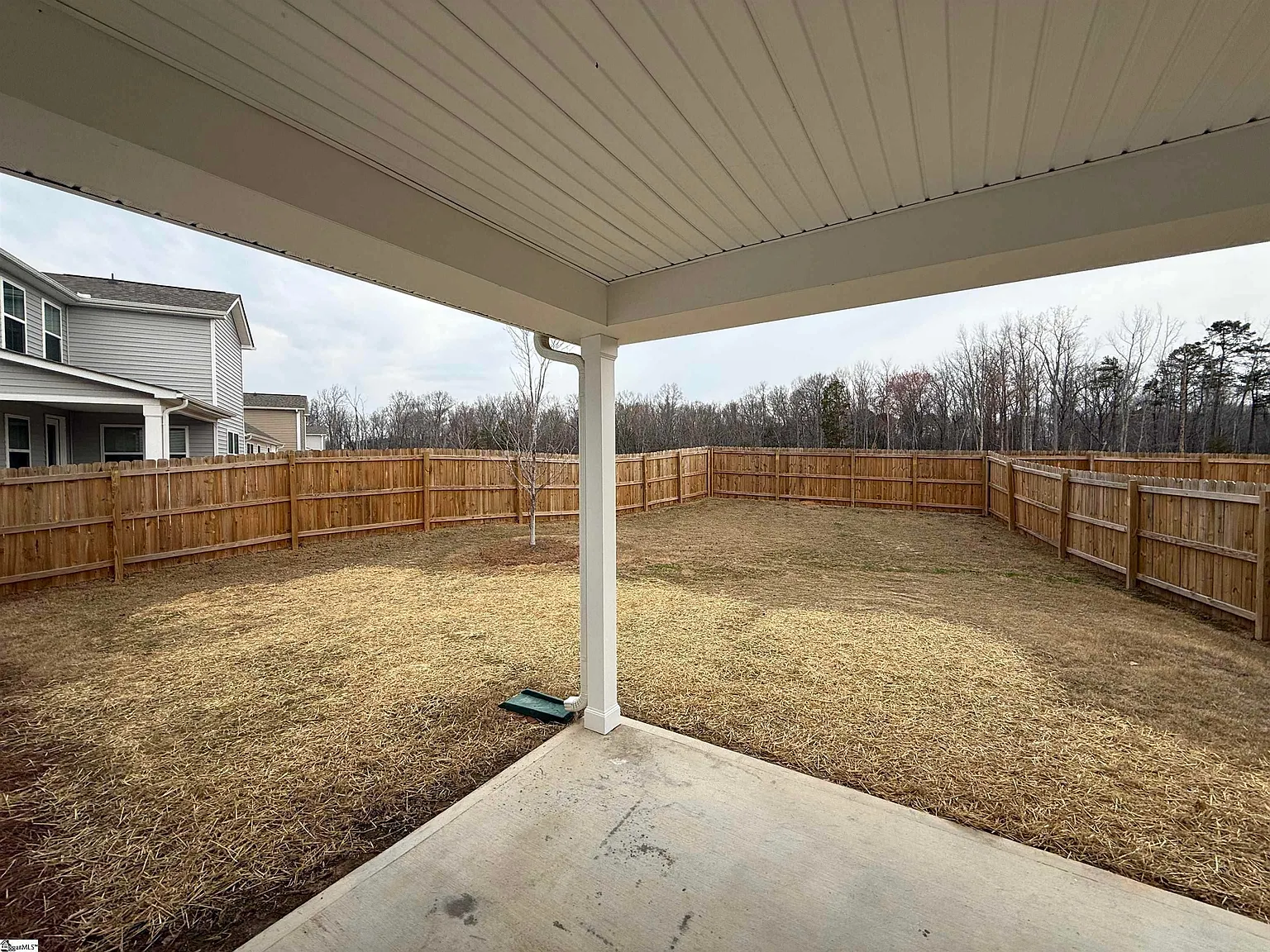 4 bed, 3.5 bath, $2,100 — Photo 2