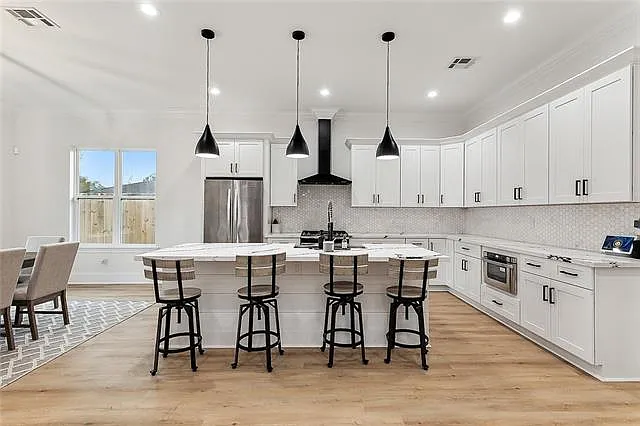 286 Lowe St — Photo 17