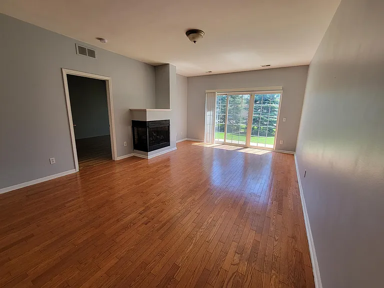 43162 Pendleton Cir — Photo 12