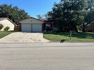 1st image of 3512 Arrowhead Dr