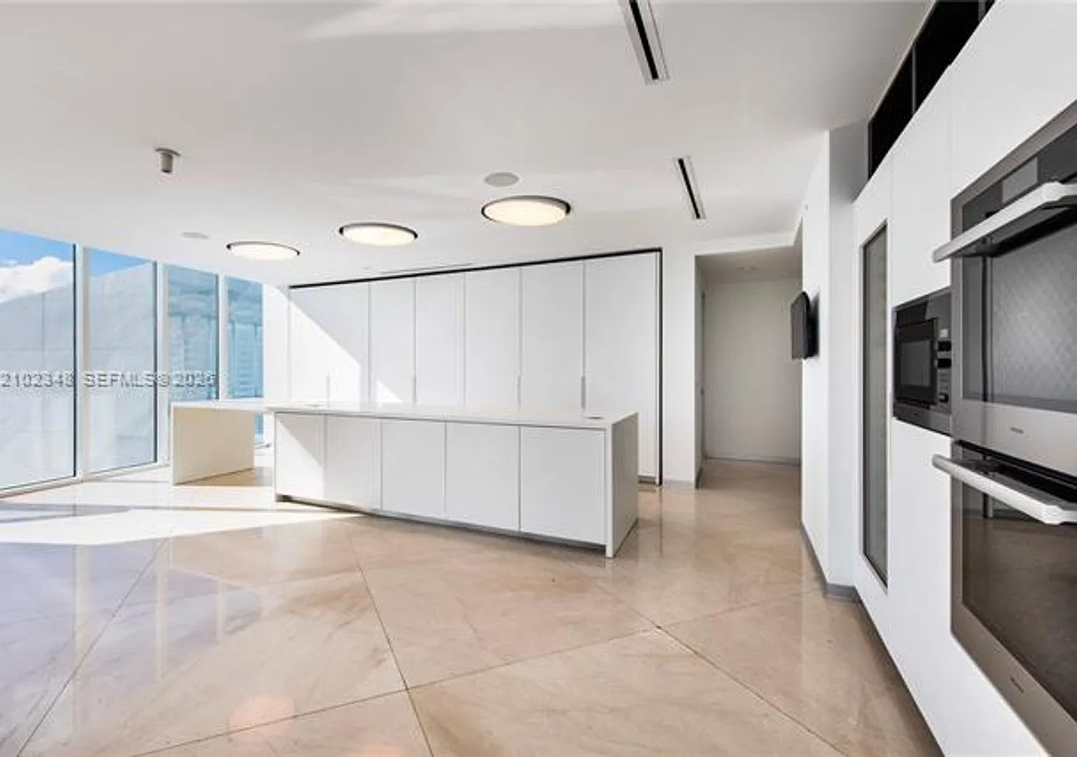 2020 N Bayshore Dr cu-4502, Miami, FL 33137 — Photo 1