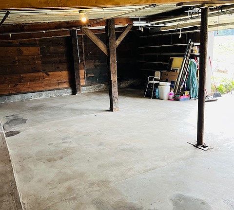 4th image of 120 Franklin St