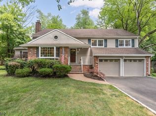 4 Janet Ln, Berkeley Heights, NJ 07922