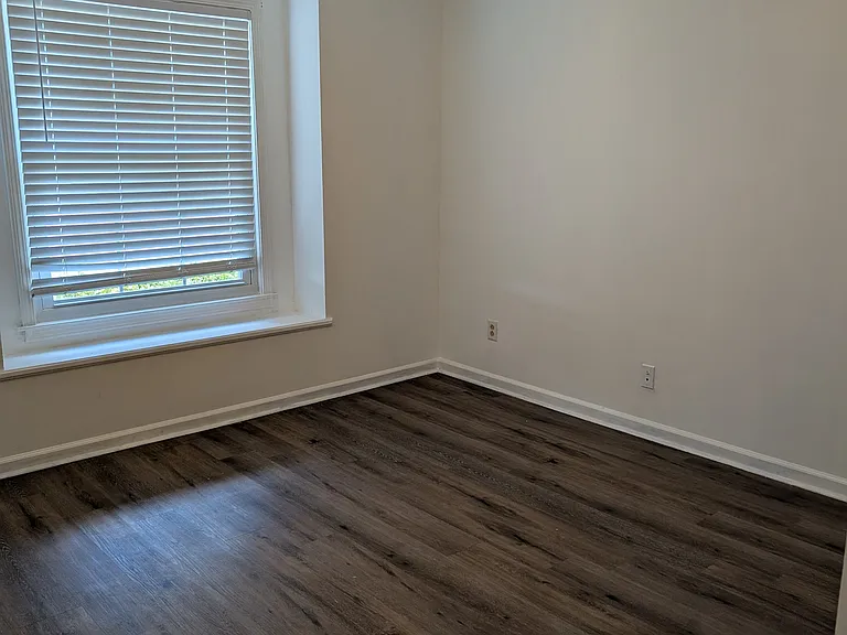 107 E Fontana Cir — Photo 8