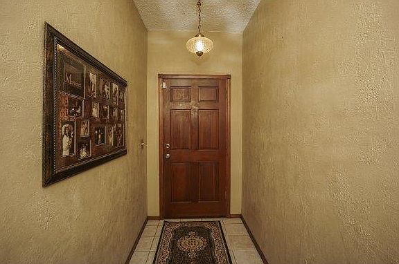 3rd image of 12900 Willow Crest Ln