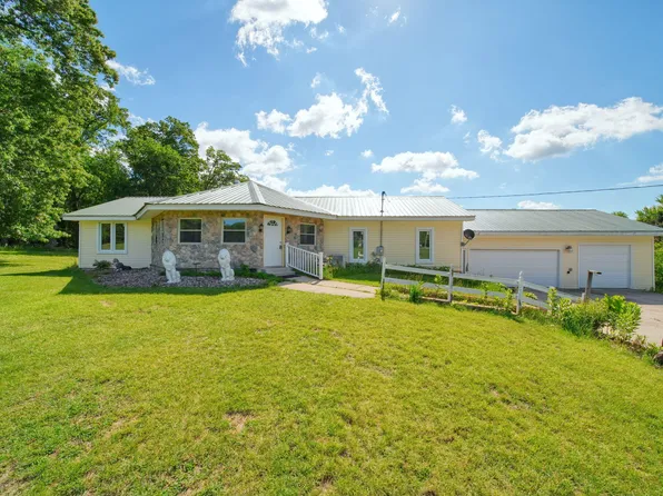 5995 N Sandstone Rd, Jackson, MI 49201