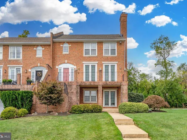 21 Stone Tower Ln, Wilmington, DE 19803