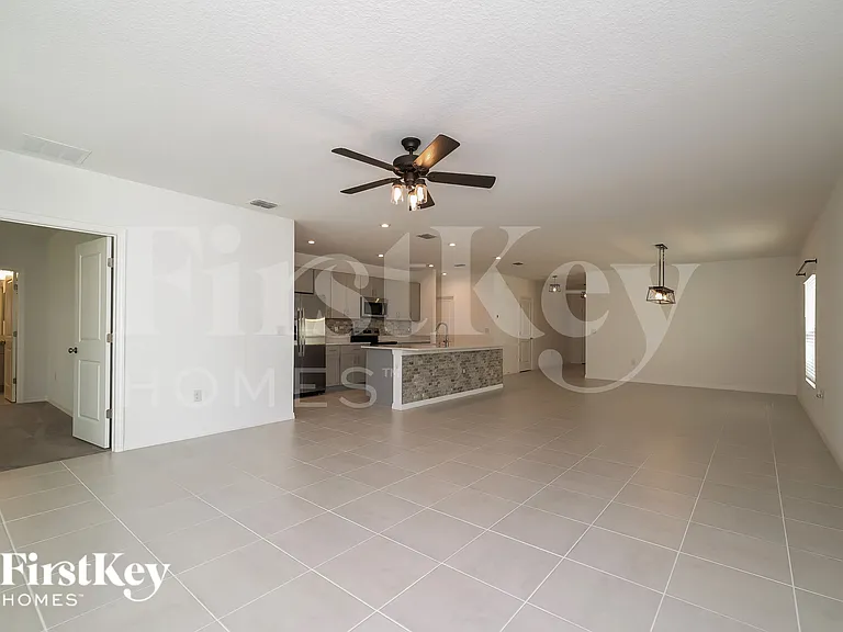 5007 Vellacito Way — Photo 4