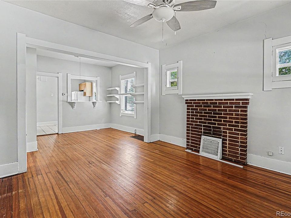 1st image of 402 N Washington Street