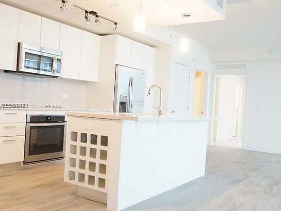 2nd image of 999 SW 1st Ave APT 1603