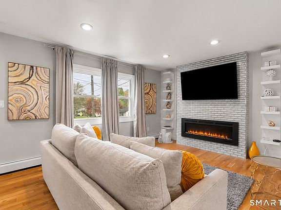 5th image of 141 Rood Avenue