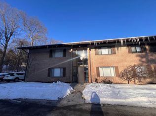 4062 Sanlin Dr, Coraopolis, PA 15108