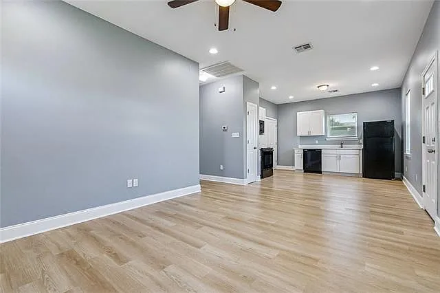 2 bed, 1.5 bath, 840 sqft, $1,650 — Photo 3