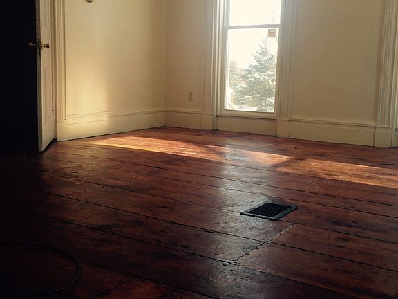 2nd image of 9 Center St APT 2