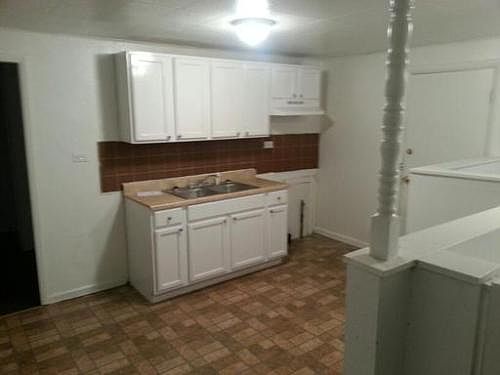 4th image of 124 N Dade Ave