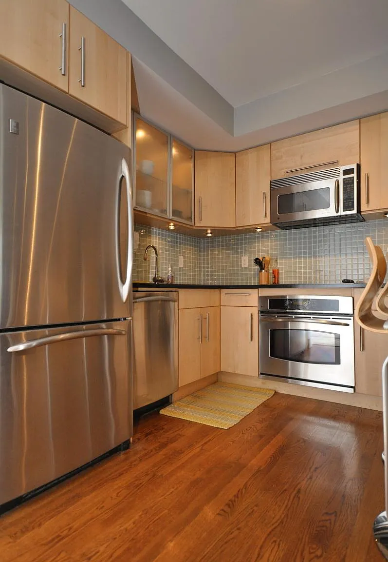 396 Beacon — Photo 4