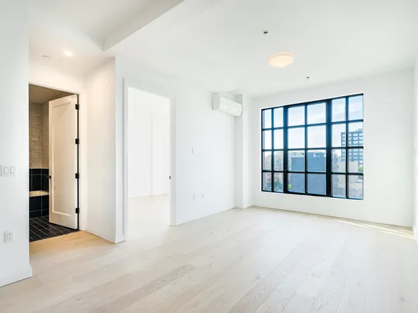 875 4th Avenue image 3 of 23