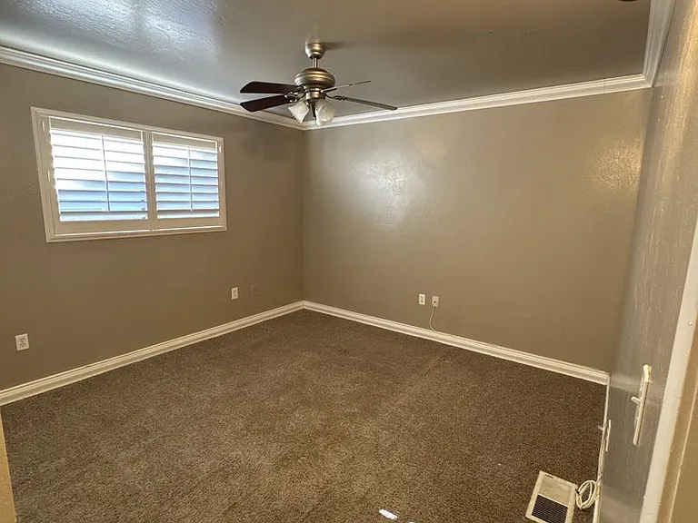 2601 S Kloth Dr — Photo 11