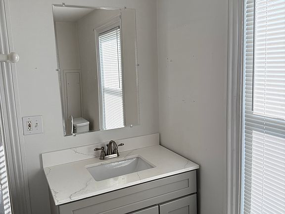 5th image of 60 Main St #4