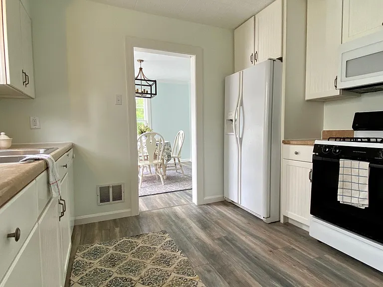 227 Green Oak Dr — Photo 6