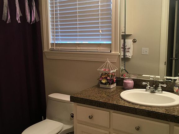 4th image of 401 Bickerstaff Ln Unit 11