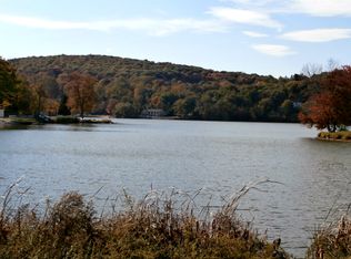 15 Kitchawan Rd, Carmel, NY 10512