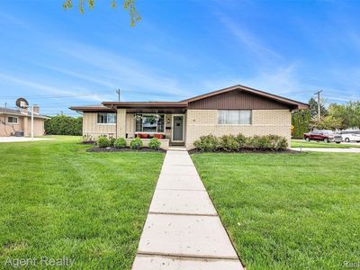 36602 Wayne Dr, Sterling Heights, MI, 48312