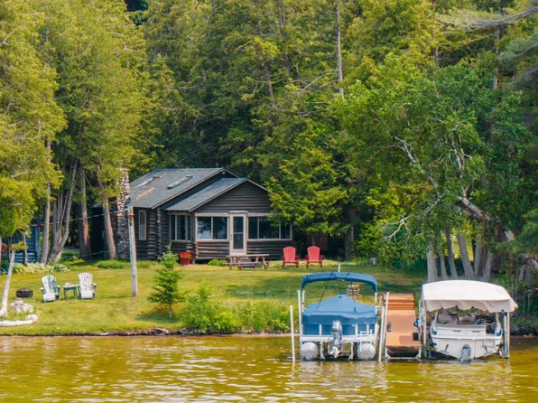 8988 S Sunnyview Rd #3, Traverse City, MI 49684