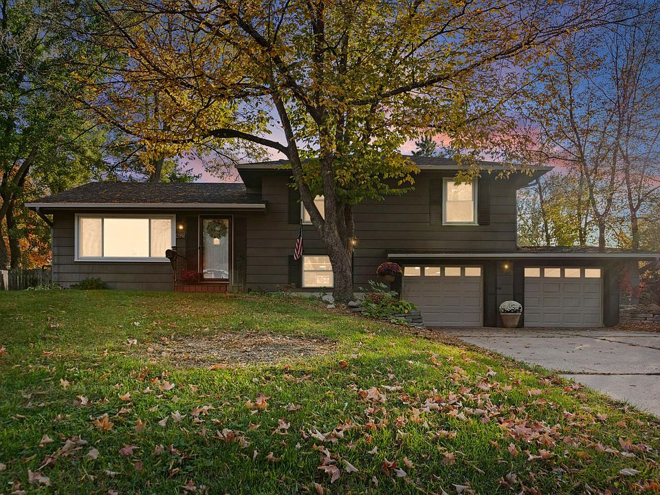 1st image of 4625 Oxborough Ln