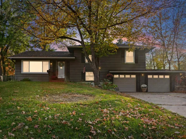 4625 Oxborough Ln, Bloomington, MN 55437