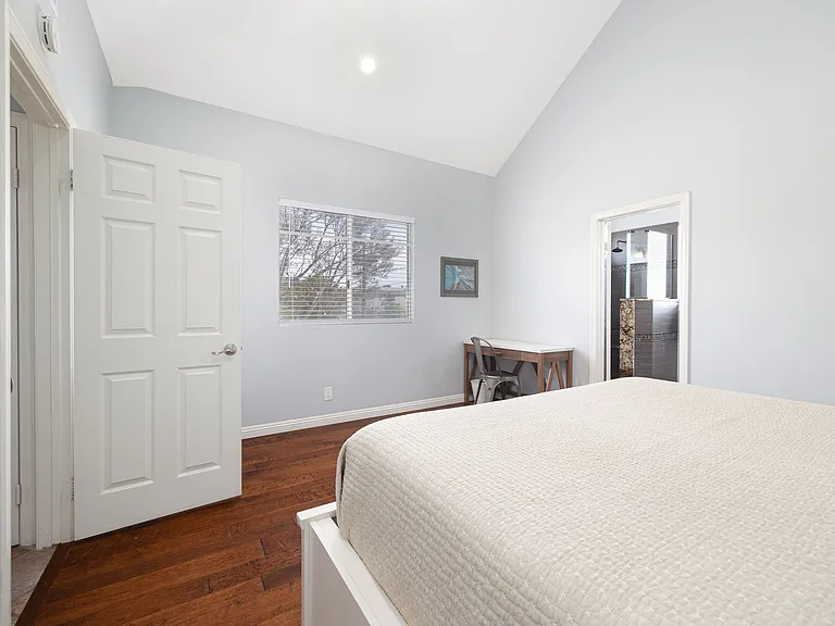 King Bedroom