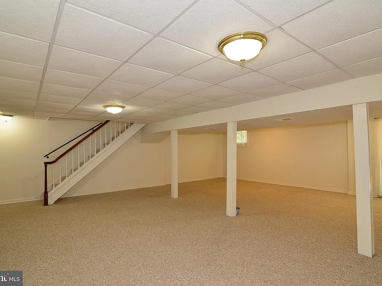 1317 Forestwood Dr — Photo 35