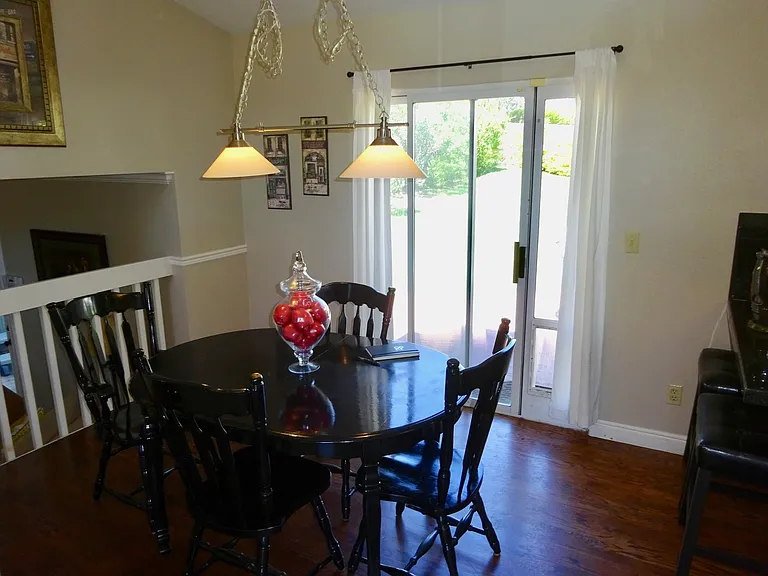 6473 S Tabor Ct — Photo 6