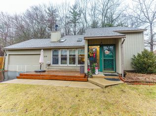 20 Glade Mallow Rd, Malta, NY 12020