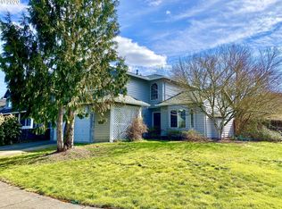 33312 Adam Ct, Scappoose, OR 97056