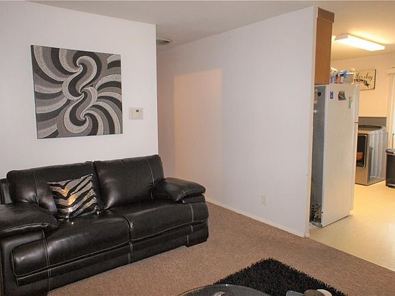 5th image of 5919 Price Ln