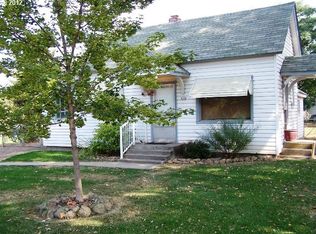 214 N Water St, Weston, OR 97886
