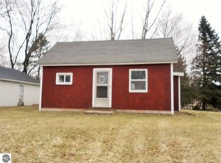 124 S Pine St, Marion, MI