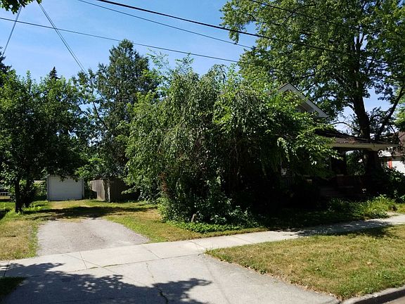 2nd image of 1404 Dunbar St
