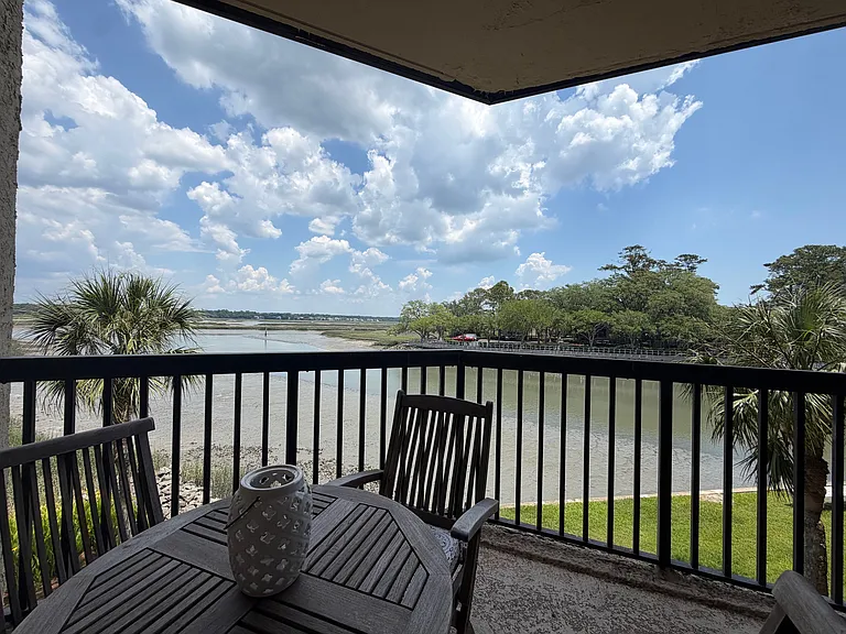 2 Shelter Cove Ln — Photo 23