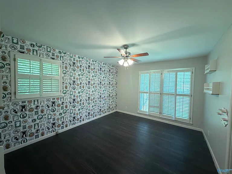 8711 Edgehill Dr SE — Photo 14