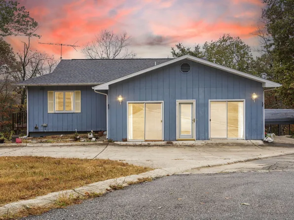 2575 State Hwy Oo, Reeds Spring, MO 65737