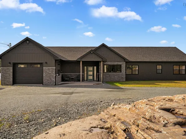 5121 Clam Harbour Rd, Lake Charlotte, NS B0J 1Y0