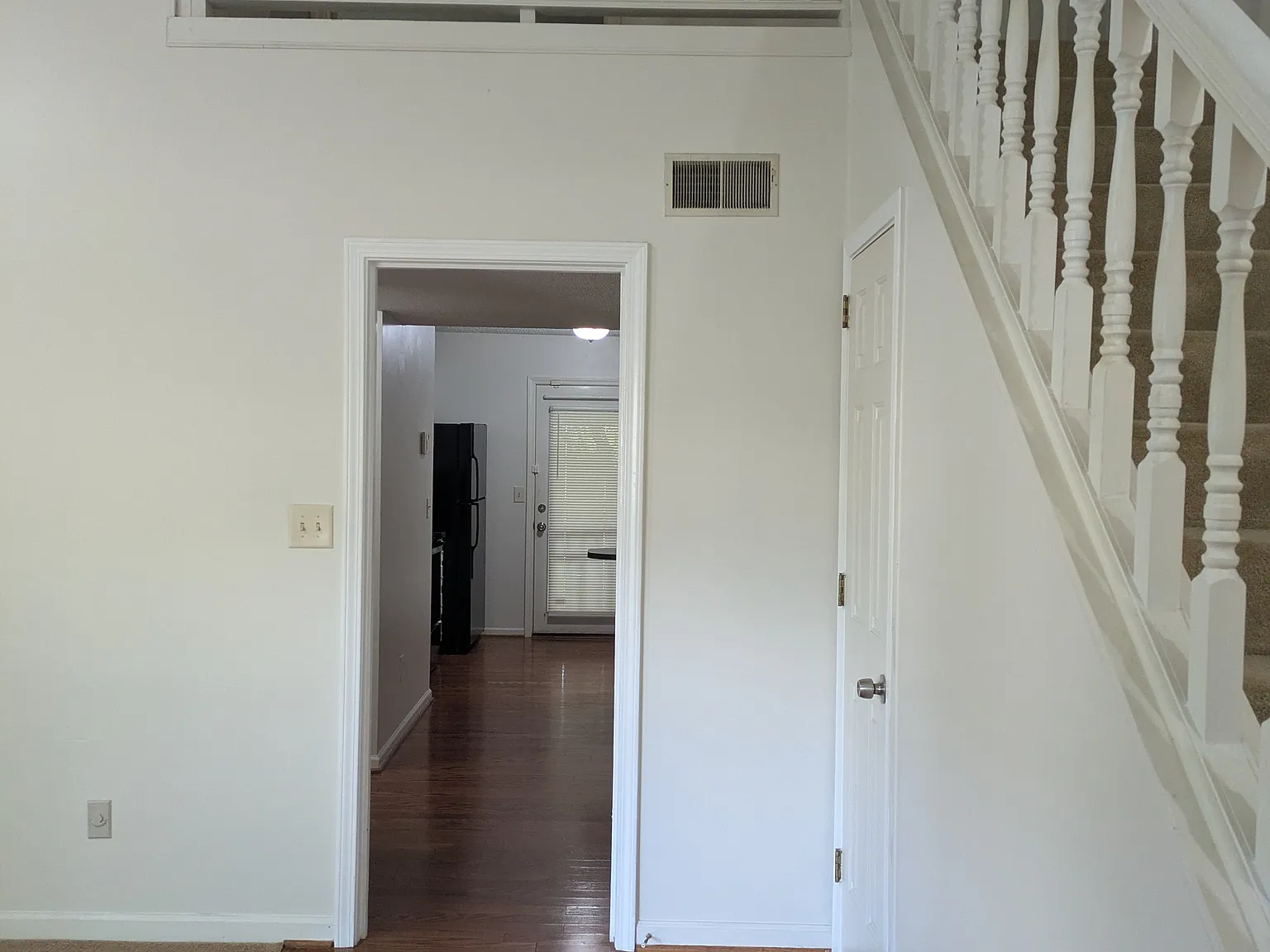 2 bed, 1308 sqft, $1,200 — Photo 4